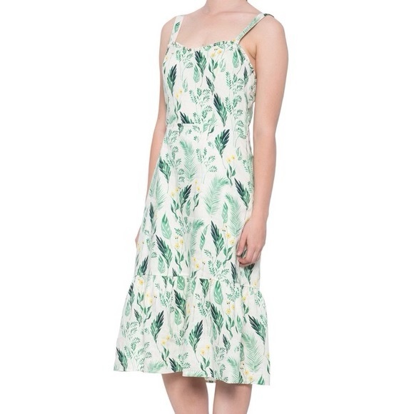 C&C California Dresses & Skirts - C&C California 🌿 | printed dress size 4